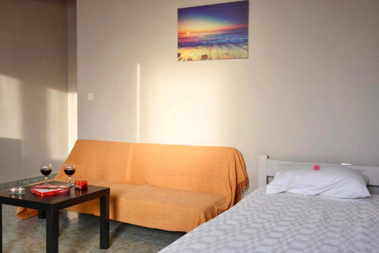 Anemomylos Apartments Lixouri Bagian luar foto