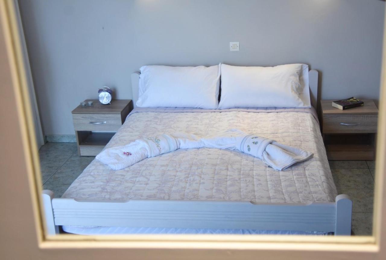 Anemomylos Apartments Lixouri Bagian luar foto