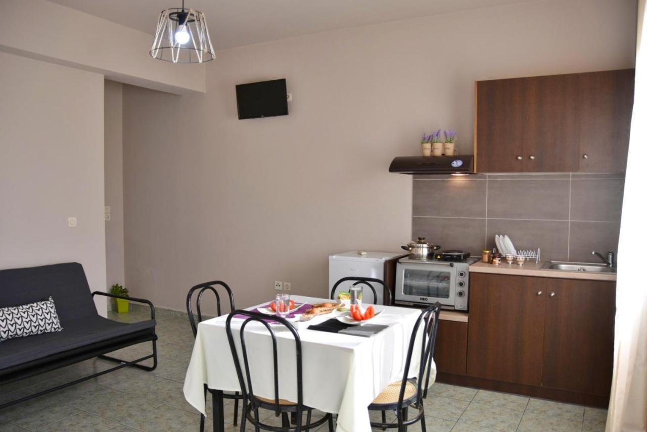 Anemomylos Apartments Lixouri Bagian luar foto