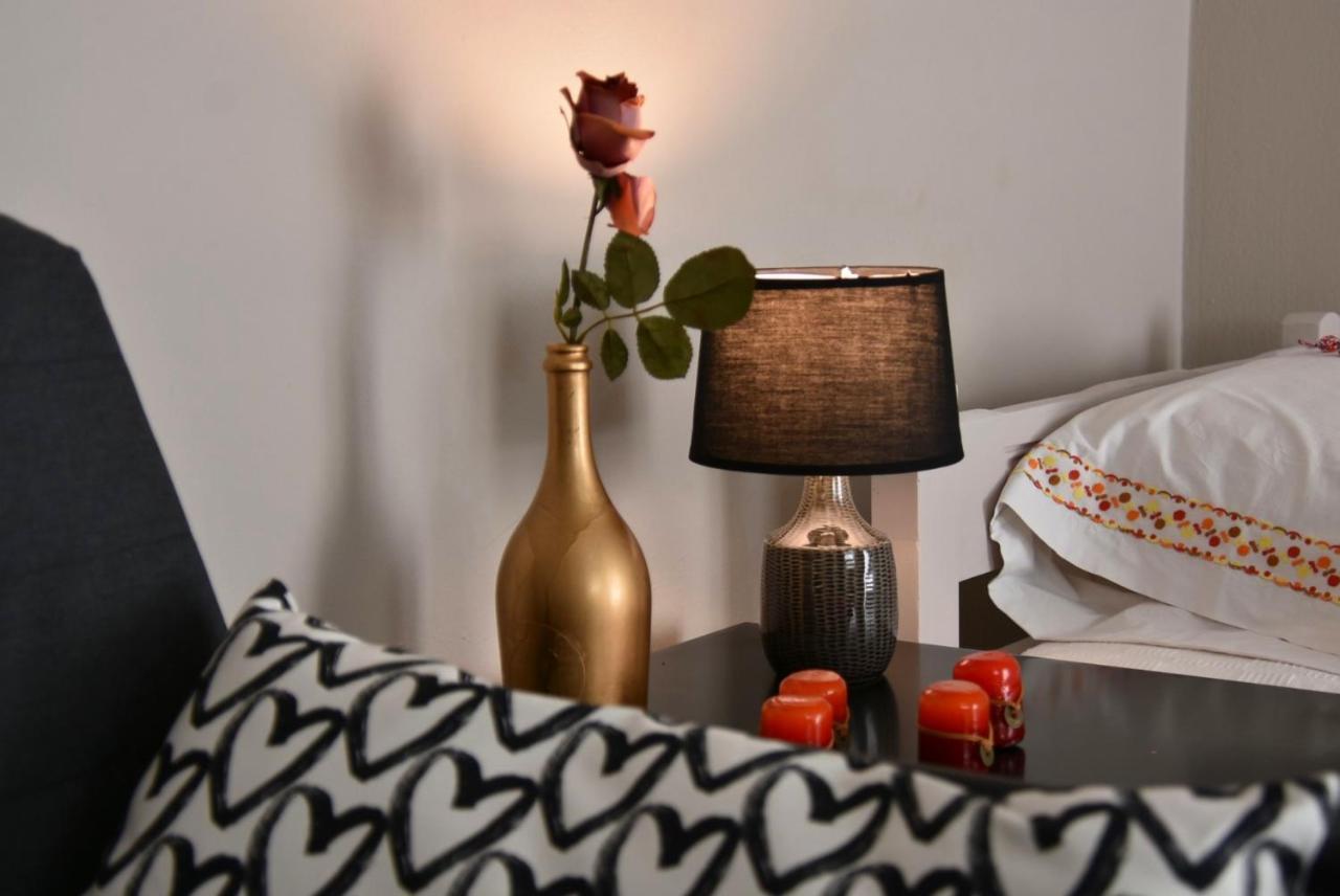 Anemomylos Apartments Lixouri Bagian luar foto